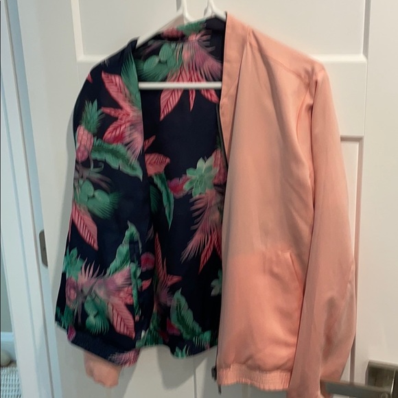 Bomber jackets - Picture 3 of 3